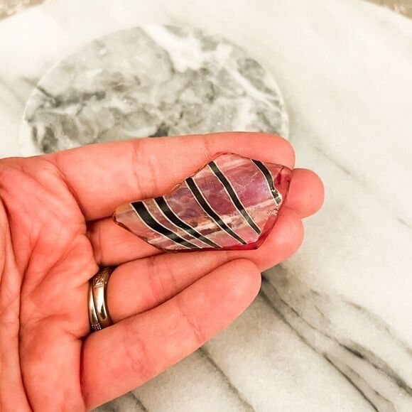 Vintage Iridescent Pink Art Glass Brooch Pin Black Stripe Abstract - Picture 2 of 4